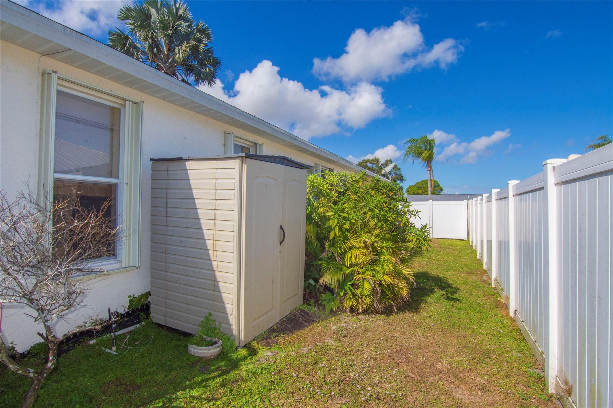 460 NE Cornwall Avenue, Port St. Lucie