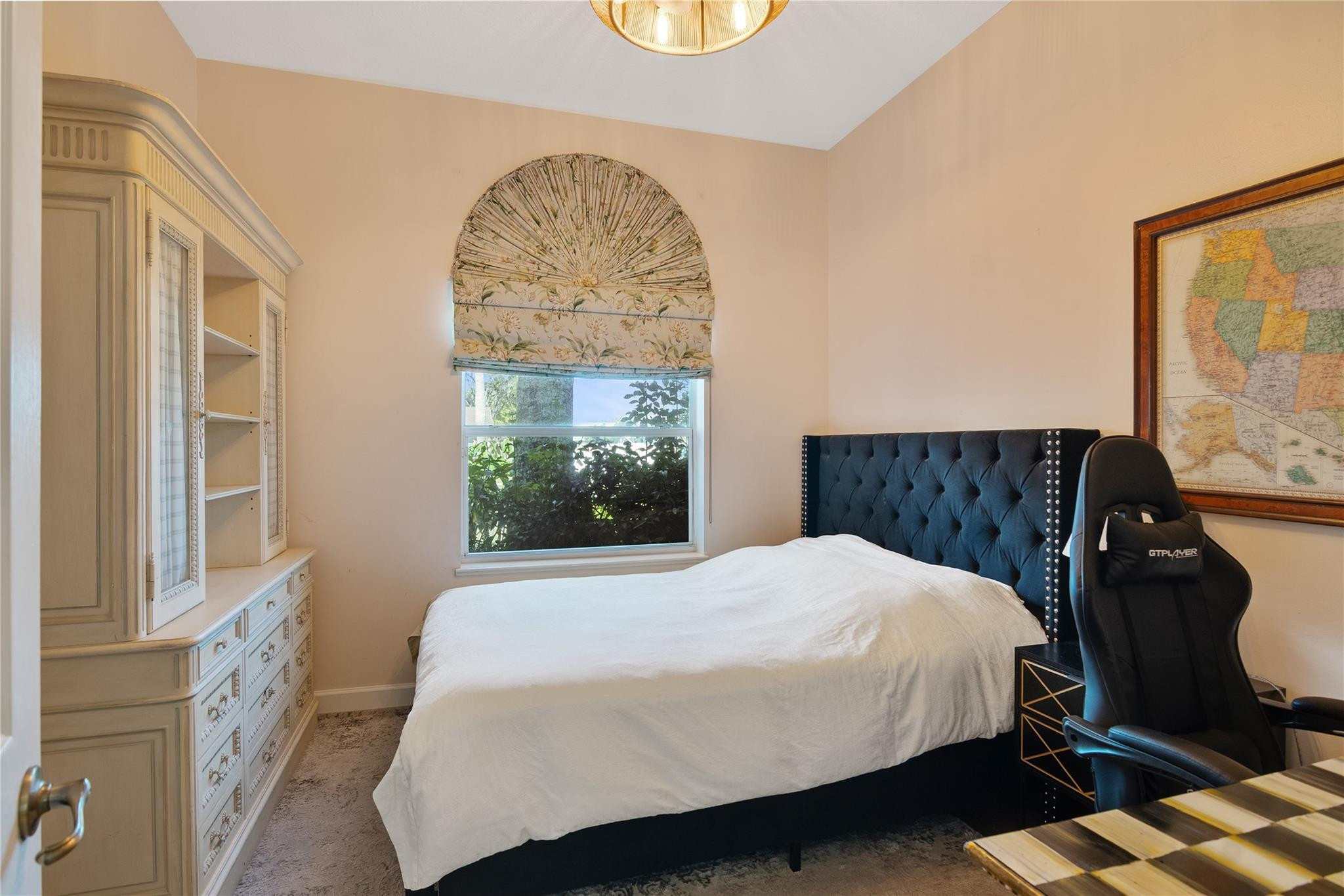 460 NE Cornwall Avenue, Port St. Lucie