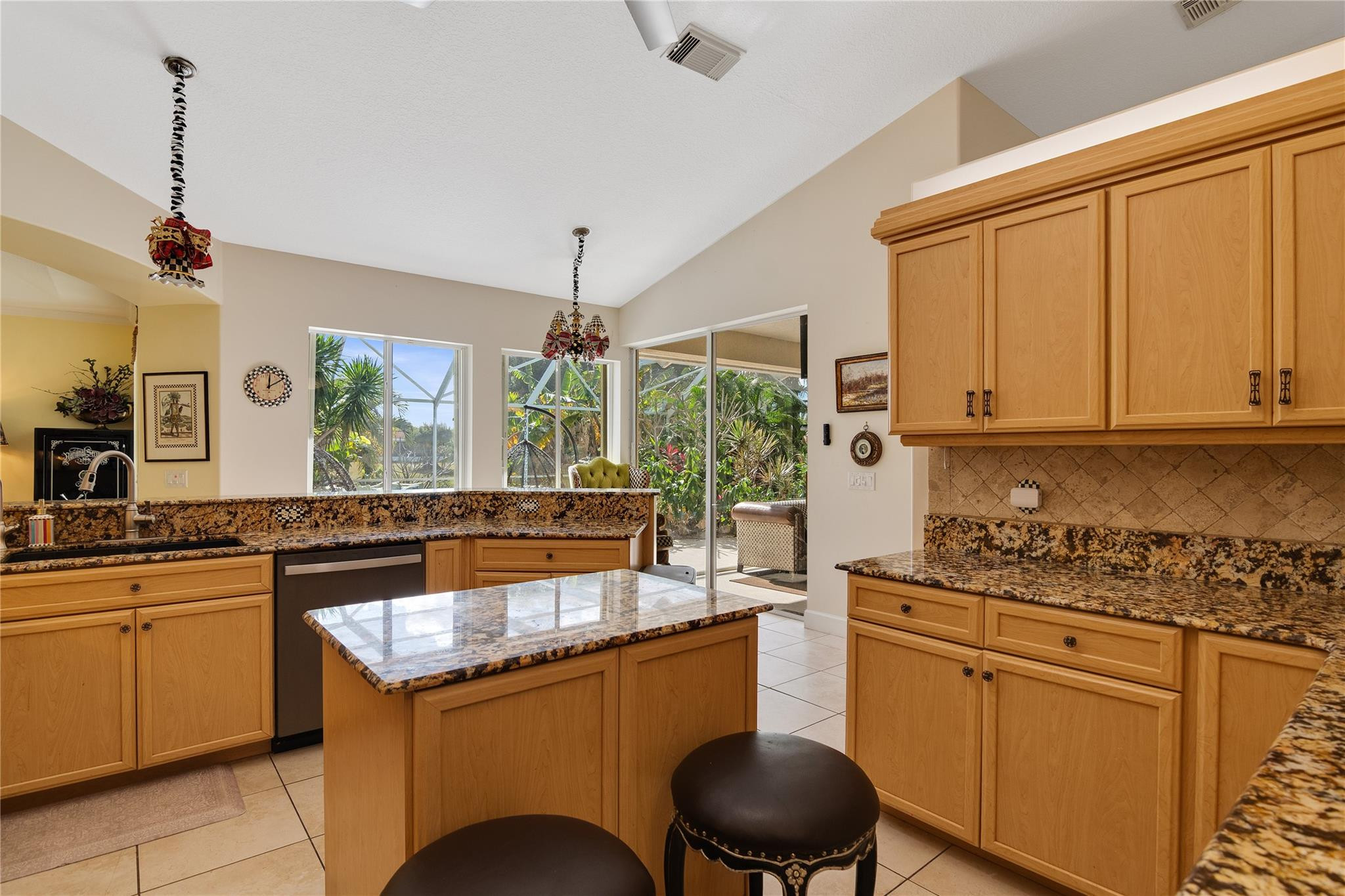 460 NE Cornwall Avenue, Port St. Lucie