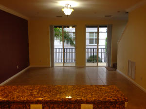 127 Greenwich Circle