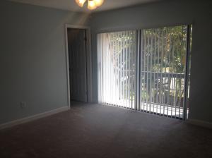 825 Center Street 8c