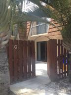 825 Center Street 8c