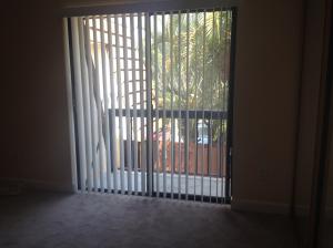 825 Center Street 8c