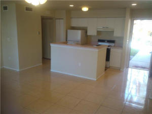 4871 Via Palm Lakes 702
