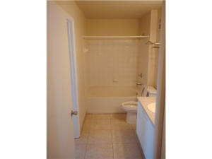 4871 Via Palm Lakes 702