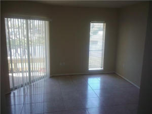 4871 Via Palm Lakes 702