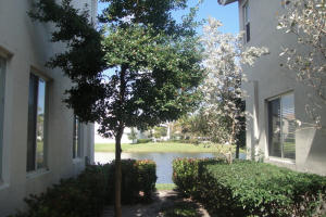 3156 Laurel Ridge Circle