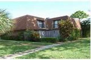 825 Center Street 33c
