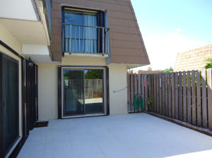 6183 SE Riverboat Drive