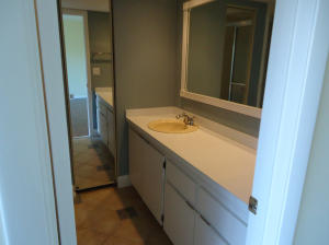 6183 SE Riverboat Drive