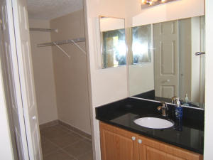 1125 Lake Shore Drive 101