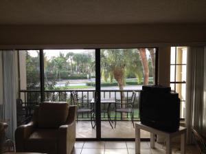 1605 S Us Highway 1 V5-205