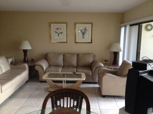 1605 S Us Highway 1 V5-205