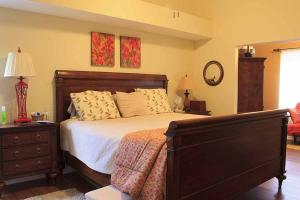 128 Bayberry Circle