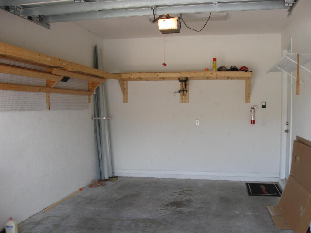 9461 SW Pruple Martin Way