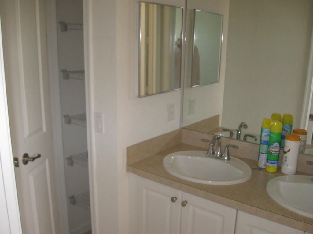 9461 SW Pruple Martin Way