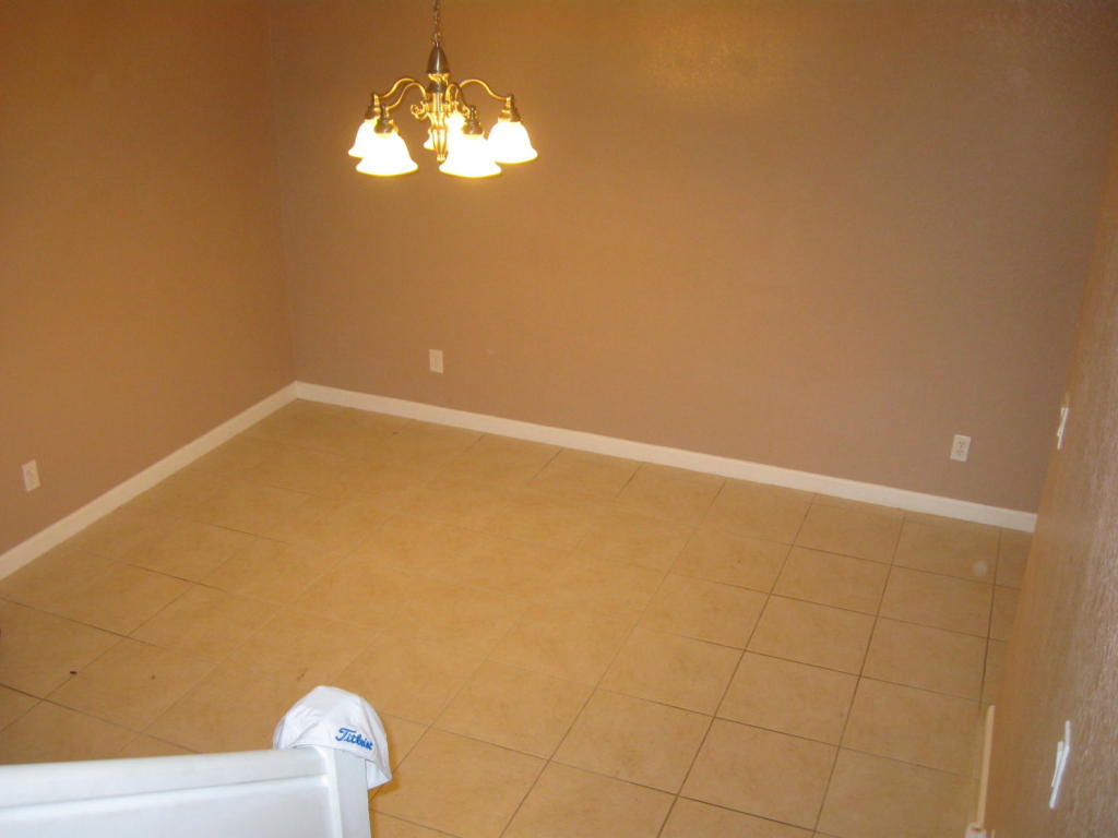 9461 SW Pruple Martin Way