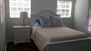 1060 Lake Shore Drive 204