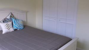 1060 Lake Shore Drive 204