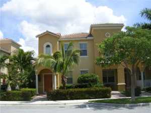 127 Seagrape Drive 204