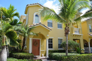 127 Seagrape Drive 204