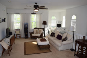 127 Seagrape Drive 204