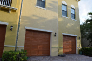 127 Seagrape Drive 204