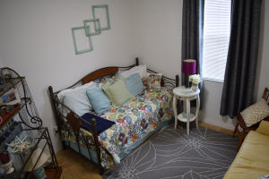 127 Seagrape Drive 204
