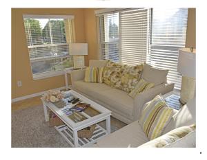 4831 Via Palm Lakes 1222