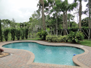 114 Diamante Way