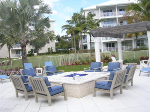 233 Bay Colony Drive N