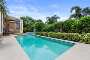 19065 SE Coral Reef Lane