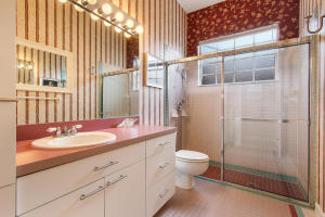 19065 SE Coral Reef Lane