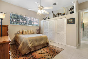 19065 SE Coral Reef Lane