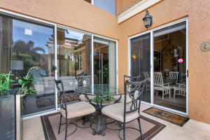 19065 SE Coral Reef Lane