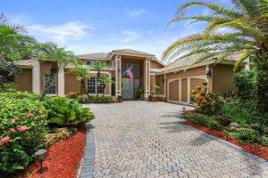 19065 SE Coral Reef Lane