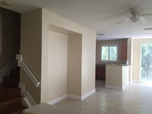 3189 Laurel Ridge Circle