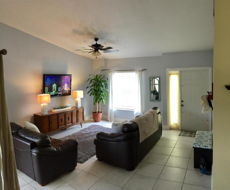 103 Lakewood Drive 23d