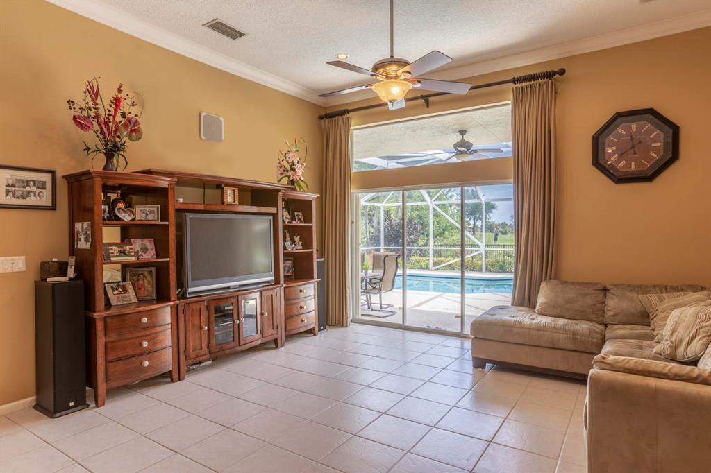 5051 SW Hammock Creek Drive