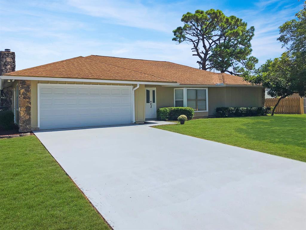 701 S Loxahatchee Drive