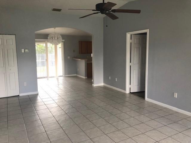 49 W Rubber Tree Drive