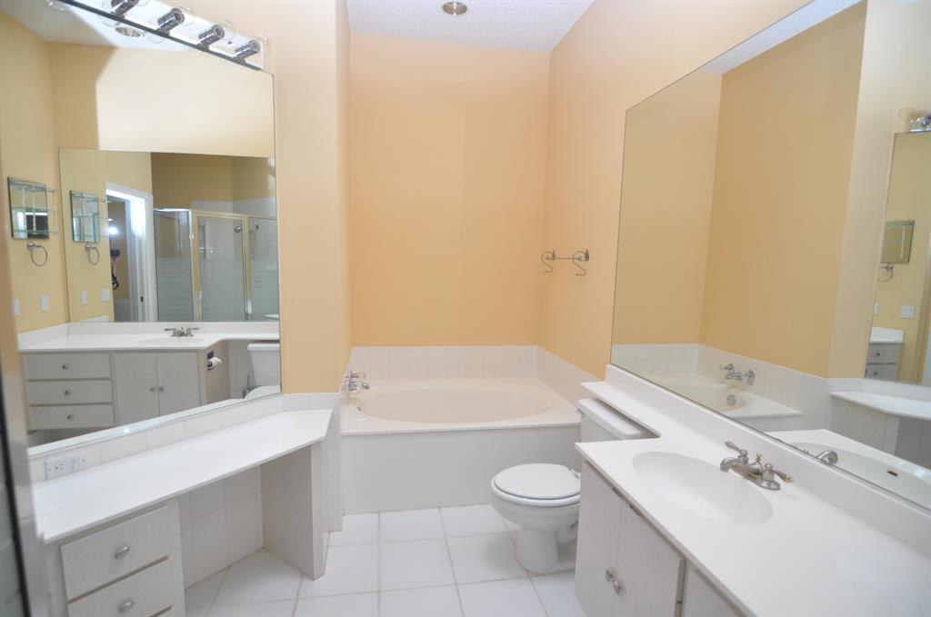 393 Kelsey Park Drive