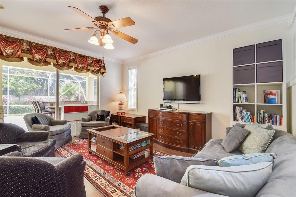 118 Sweet Bay Circle