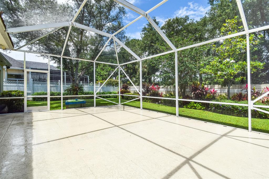 118 Sweet Bay Circle