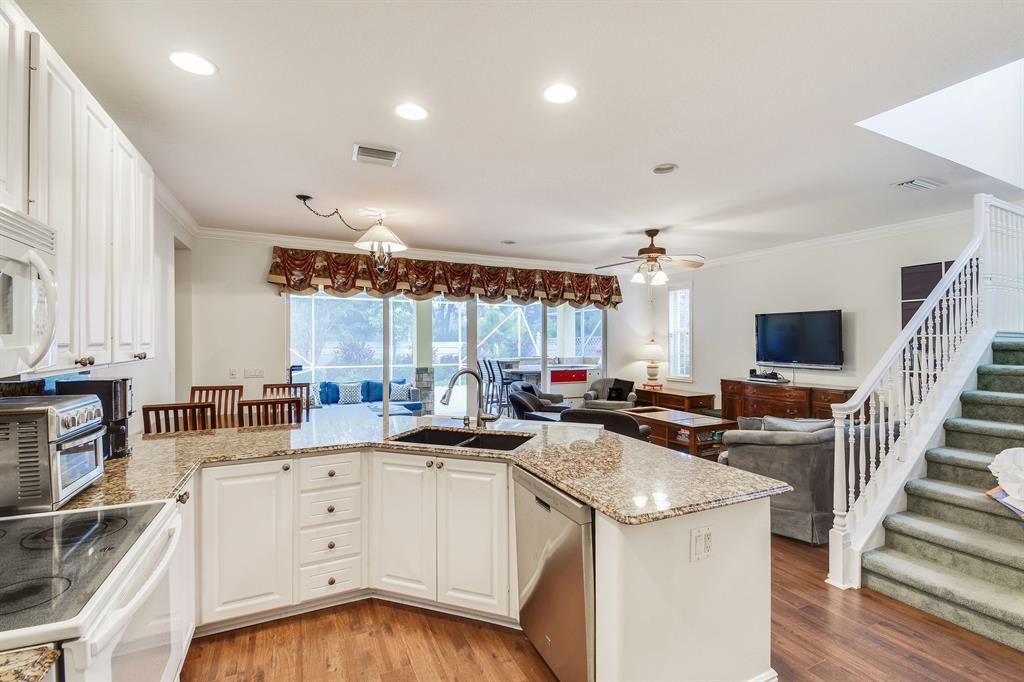 118 Sweet Bay Circle