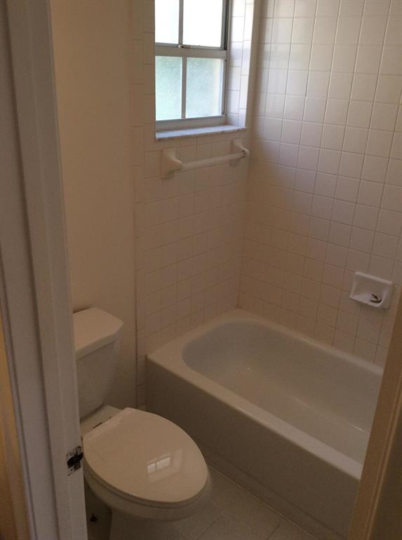 1025 Lake Shore Drive 205