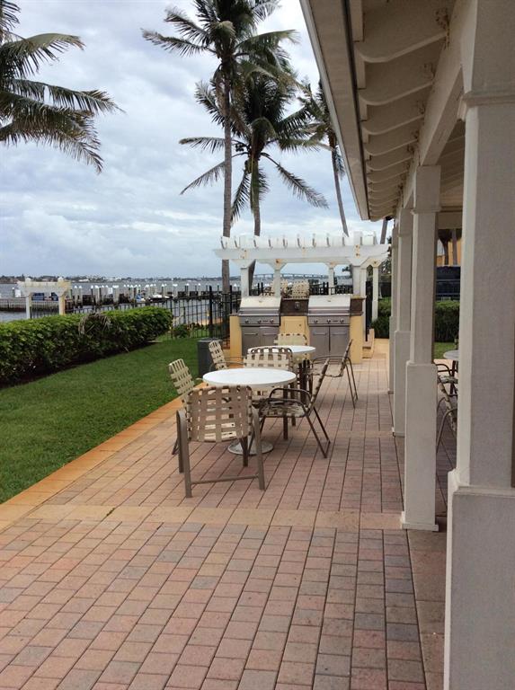 1025 Lake Shore Drive 205