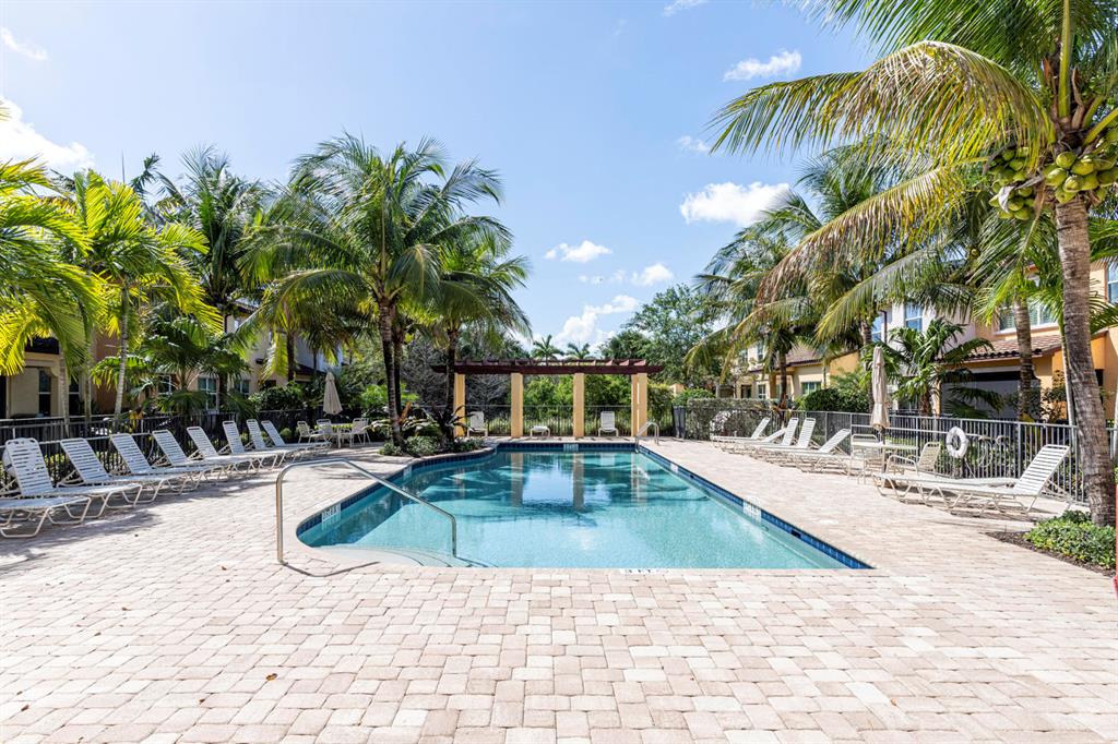 4628 Mediterranean Circle