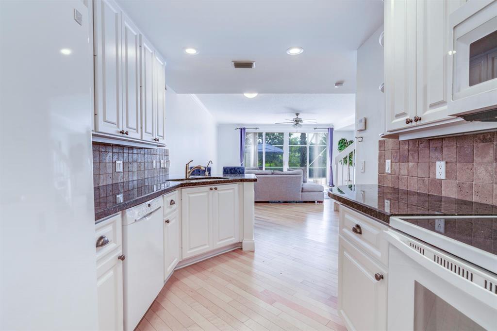 128 Santa Barbara Way