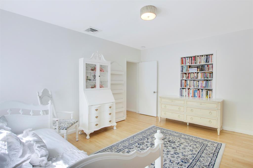 220 34th Street